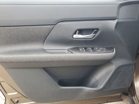 New 2026 Nissan Kicks SV w/ SV Premium Package image 9