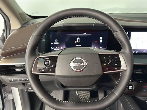 Used 2025 Nissan Murano Platinum AWD/4WD image 11