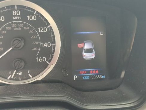 Used 2022 Toyota Corolla LE FWD image 27