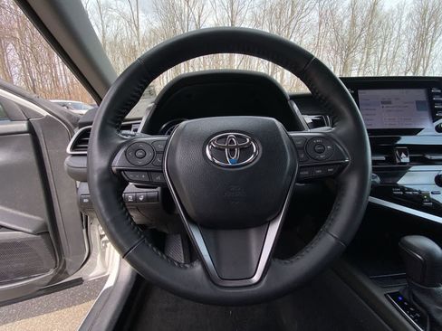 Used 2023 Toyota Camry SE w/ Cold Weather Package image 26