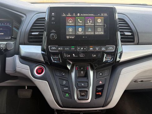 Used 2018 Honda Odyssey Touring image 19