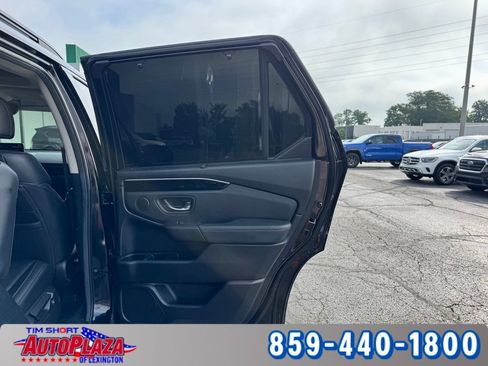 Used 2025 Honda Pilot Touring image 56