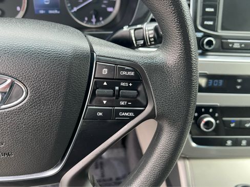 Used 2015 Hyundai Sonata SE w/ Option Group 09 image 32