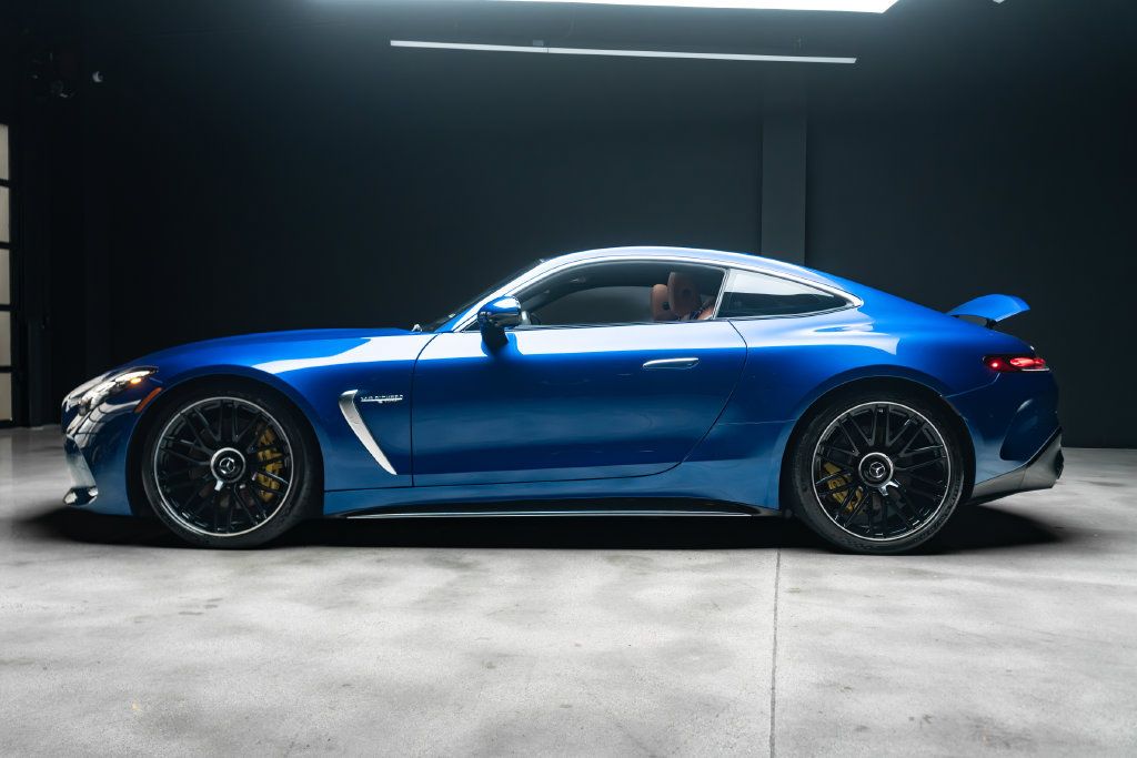Used 2024 Mercedes-Benz AMG GT 63 image 22