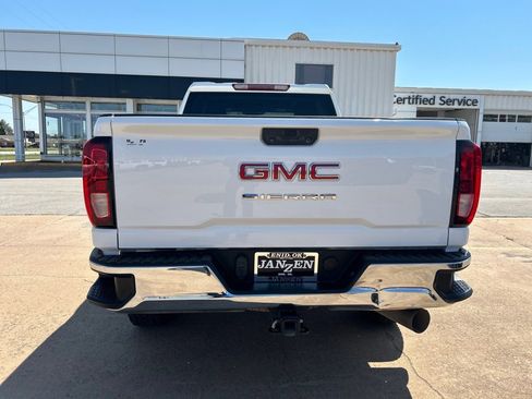 Used 2024 GMC Sierra 2500 Pro w/ Convenience Package image 6
