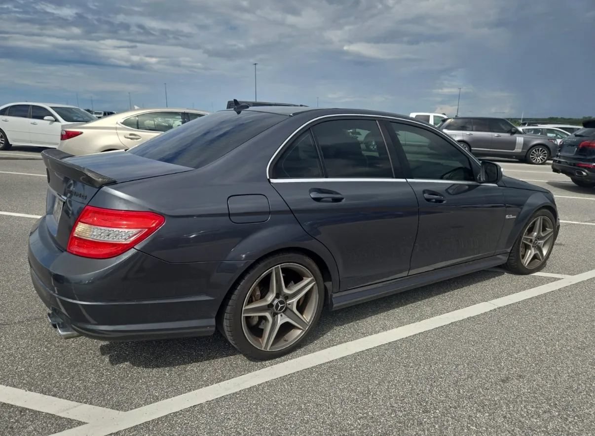 Used 2009 Mercedes-Benz C 63 AMG Sedan image 5