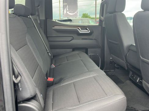 Used 2025 Chevrolet Silverado 1500 RST AWD/4WD image 29