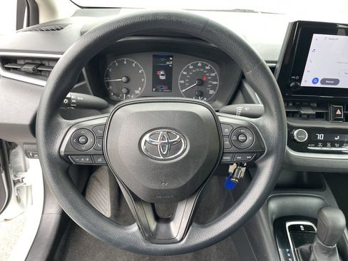 Used 2023 Toyota Corolla LE FWD image 16