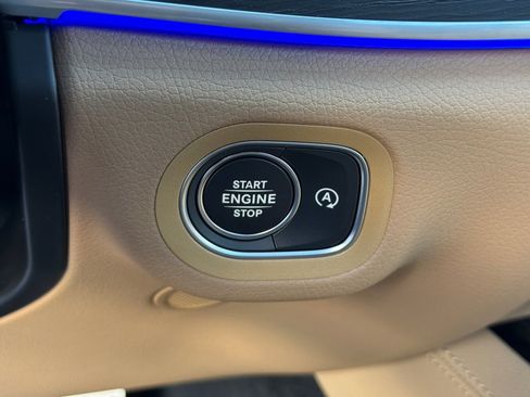 New 2026 Mercedes-Benz GLS 580 4MATIC image 23