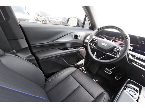 New 2027 Cadillac Lyriq Sport AWD/4WD image 8