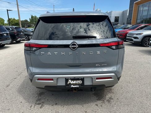 Used 2022 Nissan Pathfinder SL AWD/4WD image 8