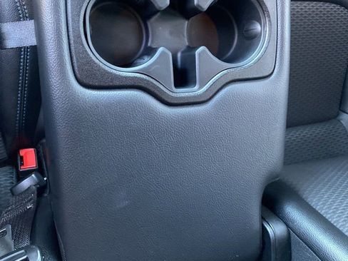 Used 2024 Jeep Compass Latitude image 36