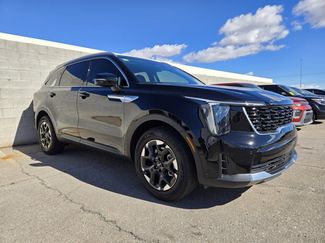 Certified 2025 Kia Sorento S video 2