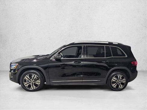 Used 2026 Mercedes-Benz GLB 250 image 9