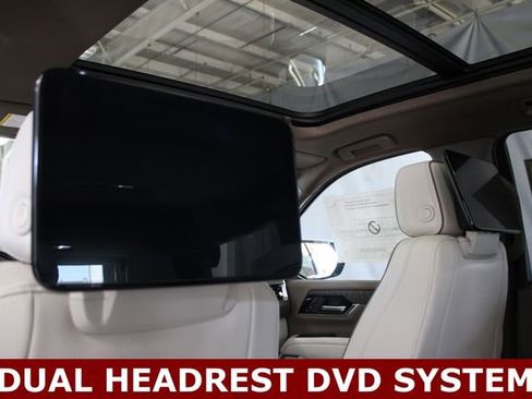 New 2026 GMC Yukon Denali w/ Denali Reserve Package AWD/4WD image 9