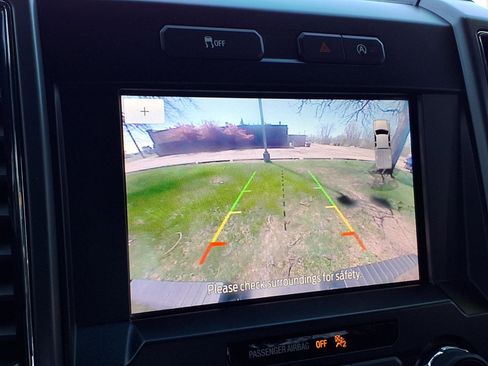 Used 2019 Ford F150 XLT w/ Equipment Group 302A Luxury AWD/4WD image 9