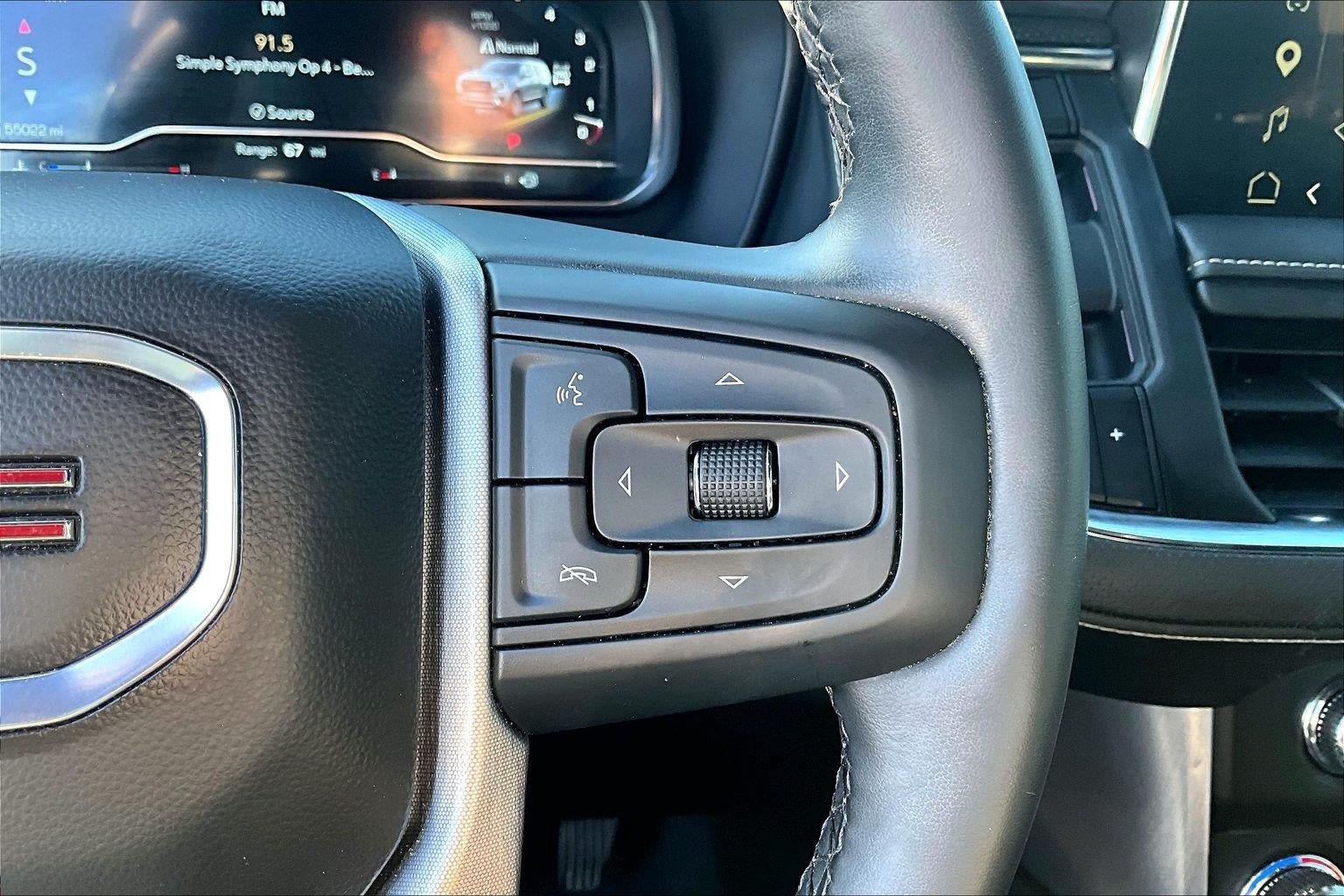 Used 2024 GMC Yukon XL SLT w/ SLT Luxury Package AWD/4WD image 20