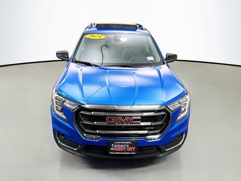 Used 2024 GMC Terrain AT4 w/ Infotainment Package II AWD/4WD image 2