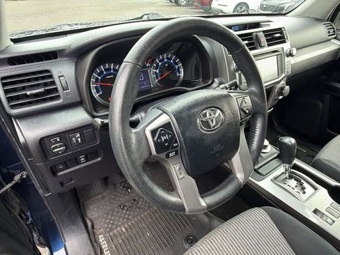 Used 2017 Toyota 4Runner SR5 w/ Four Season Floor Mat Package image 11