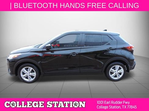 Certified 2025 Nissan Kicks Play S FWD image 7