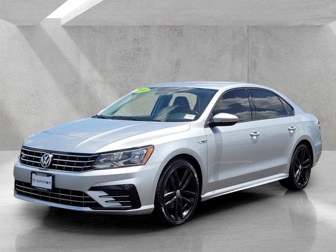 Used 2018 Volkswagen Passat 2.0T S FWD image 8