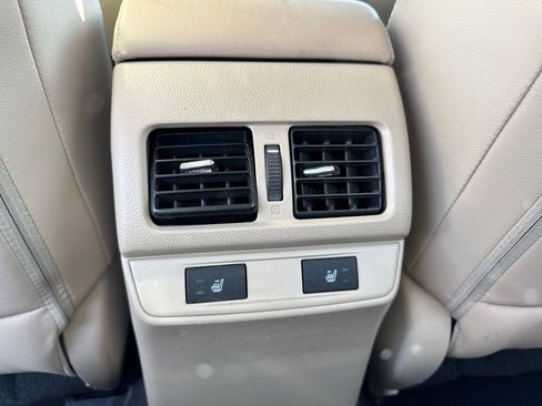 Used 2017 Subaru Legacy 3.6R Limited image 46