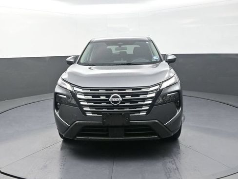 Used 2024 Nissan Rogue SV AWD/4WD image 4