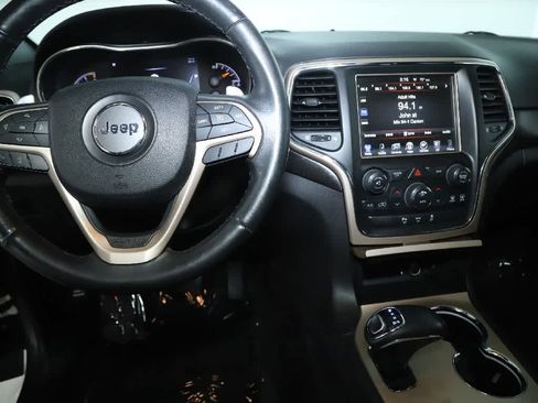 Used 2015 Jeep Grand Cherokee Laredo w/ Quick Order Package 23E AWD/4WD image 26