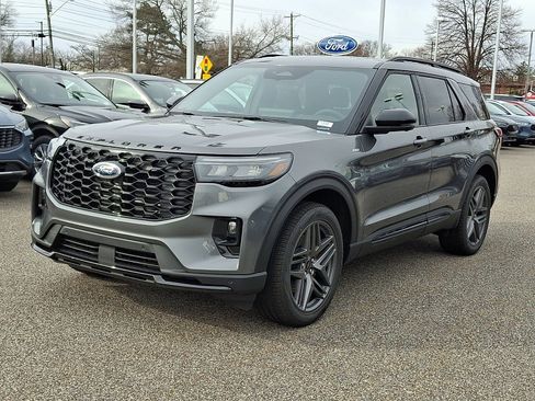 New 2026 Ford Explorer ST-Line w/ ST-Line Street Pack image 10