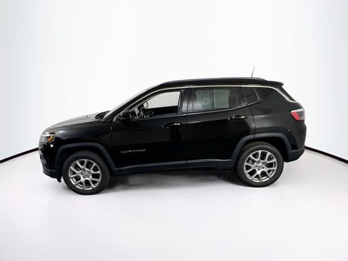 Used 2022 Jeep Compass Latitude AWD/4WD image 8