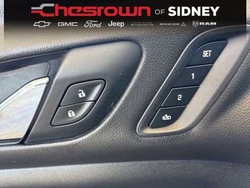 Used 2021 GMC Acadia Denali w/ Denali Ultimate Package AWD/4WD image 17