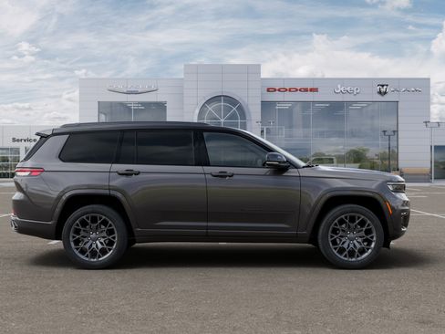 New 2025 Jeep Grand Cherokee L Summit image 36