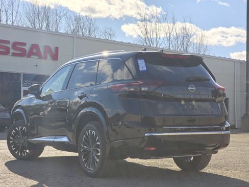 New 2026 Nissan Rogue Platinum w/ Tech Package image 10
