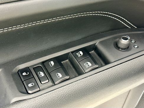 Certified 2023 Jeep Compass Latitude w/ Convenience Group AWD/4WD image 23