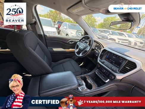 Used 2022 GMC Acadia SLE w/ Driver Convenience Package FWD image 26