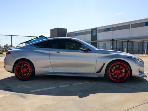 Used 2018 INFINITI Q60 3.0t Sport w/ Sensory Package 3.0T Sport image 18
