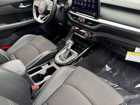 Used 2024 Kia Forte GT-Line w/ GT-Line Premium Package image 32