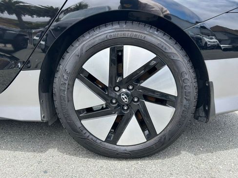 Used 2024 Hyundai Ioniq 6 SE RWD image 51
