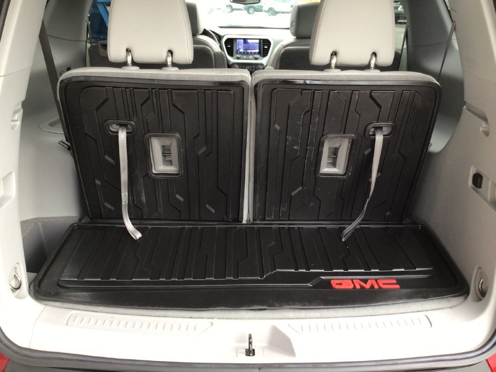 Used 2023 GMC Acadia SLT w/ Technology Package AWD/4WD image 45