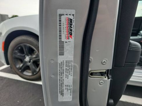 Used 2023 Dodge Charger SXT RWD image 37
