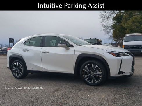 Used 2021 Lexus UX 250h w/ Accessory Package (Z2) image 2