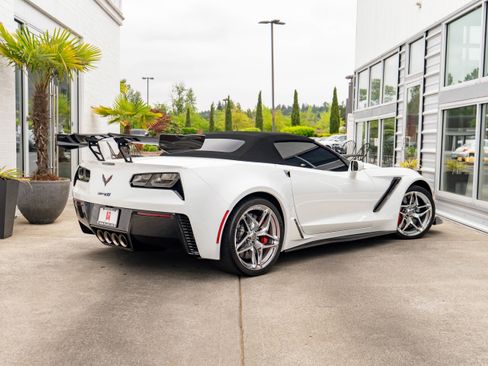 Used 2019 Chevrolet Corvette ZR1 RWD image 10