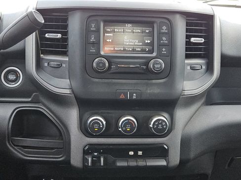 Used 2024 RAM 3500 Tradesman w/ Chrome Appearance Group AWD/4WD image 32
