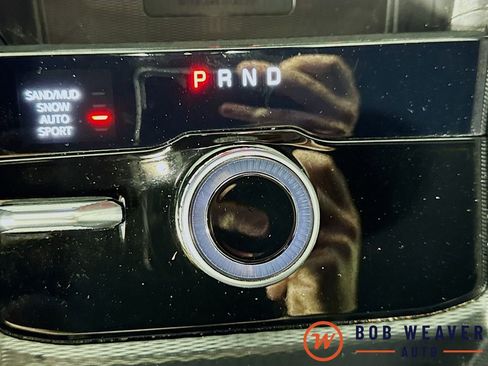 Used 2024 Jeep Grand Cherokee Limited w/ Luxury Tech Group II image 17