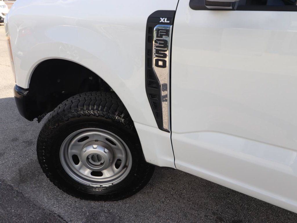 Used 2024 Ford F350 XL AWD/4WD image 3