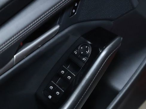 Used 2024 MAZDA MAZDA3 s image 23