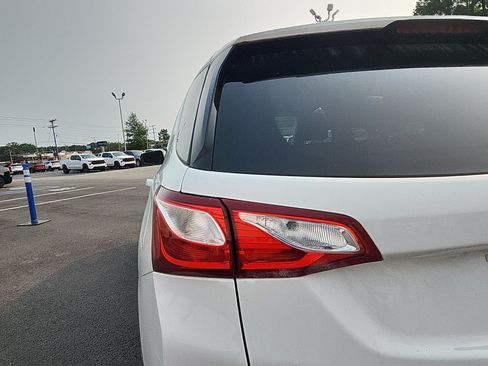 Used 2019 Chevrolet Equinox LT AWD/4WD image 10