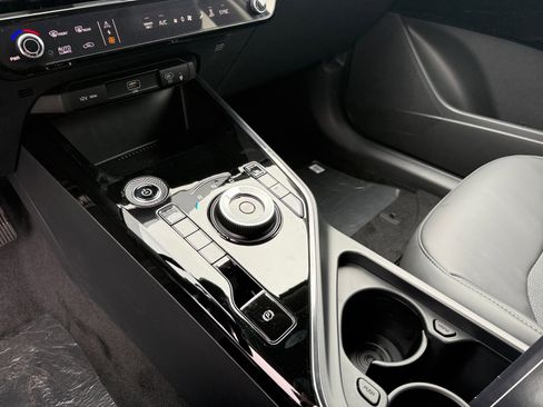 New 2026 Kia Niro Wind image 13