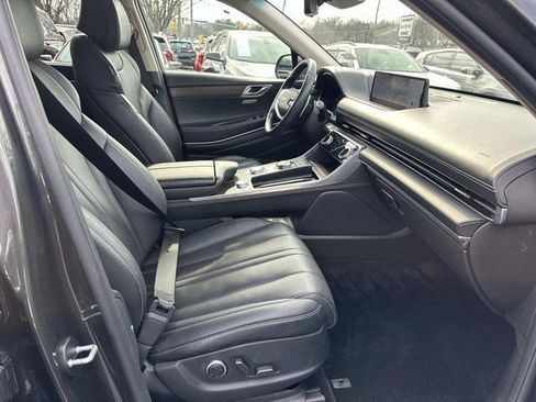 Used 2024 Genesis GV80 2.5T image 10