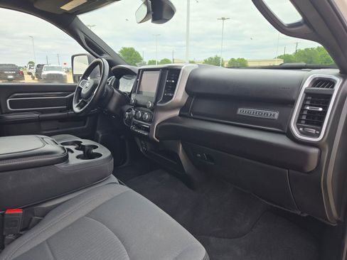 Certified 2024 RAM 2500 Big Horn AWD/4WD image 24